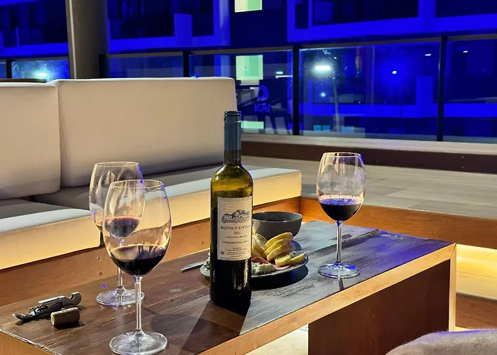 Makia Suites